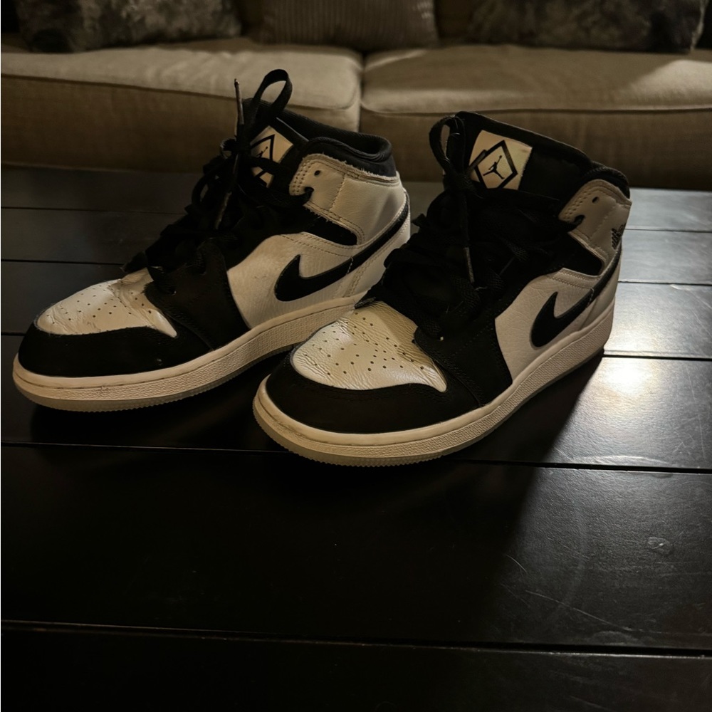 Air Jordan 1 Mid SE - White/Multi-Color/Black - Size 5Y